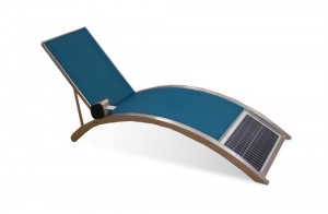 tumbona con masaje alimentado por energía solar